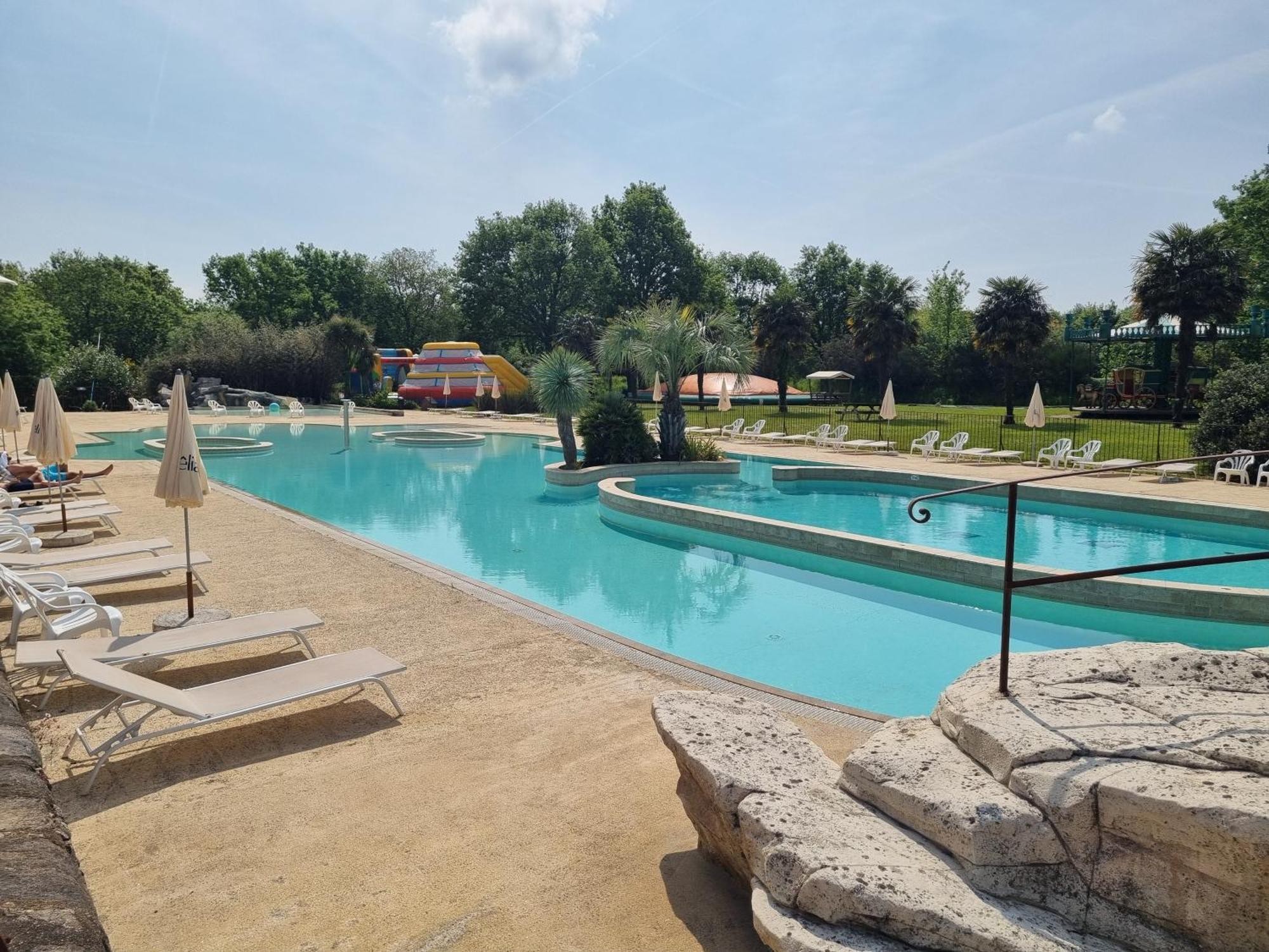 Camping De L Orangerie De Lanniron Mobilhome Esprit Zen R26 Quimper Dış mekan fotoğraf